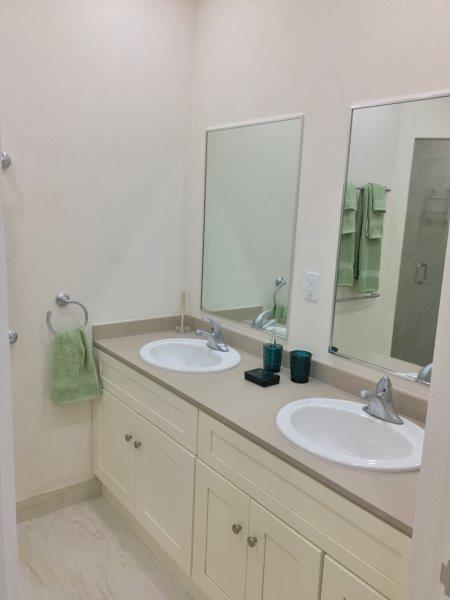 6 Lightohuse Bay 202