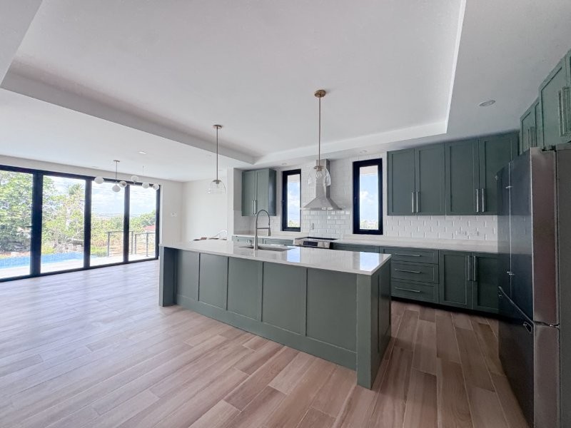 4 Millennium Heights 4, St. Thomas Kitchen